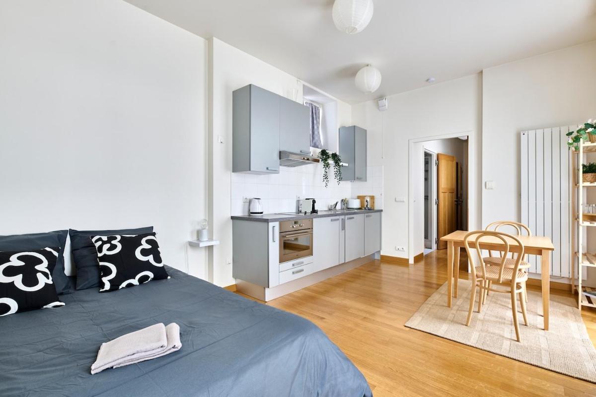 Direct To Arc De Triomphe Apartment Paris